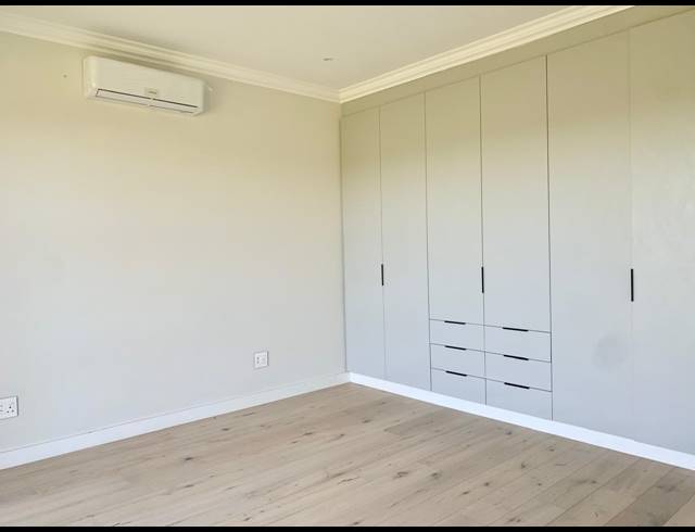 3 BEDROOM TOWNHOUSE FOR SALE IN SALT ROCK